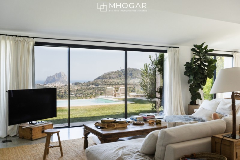  Exclusive Annual Rental - Timeless Design,  Mediterranean Views in La Costa Blanca!